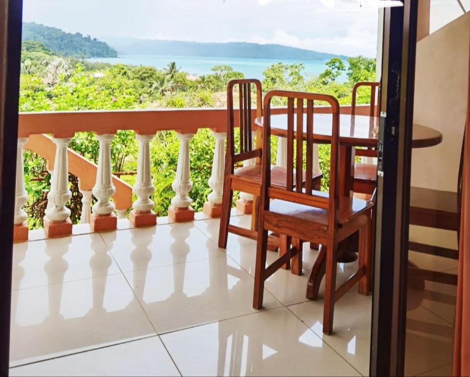Cabinas Manolo Drake Bay, Ocean And Forest View Exteriör bild